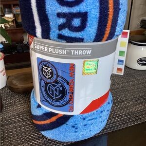New York City FC NYCFC Super Plush Throw Blanket NWT